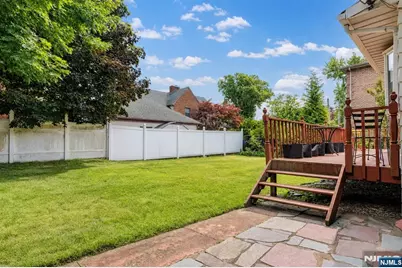 545 Summit Street, Englewood Cliffs, NJ 07632 - Photo 20