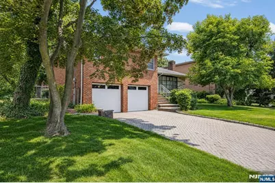 545 Summit Street, Englewood Cliffs, NJ 07632 - Photo 16