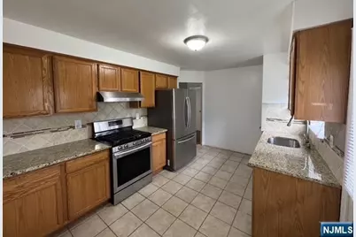 125 Princeton Place 1 #1, Palisades Park, NJ 07650 - Photo 10