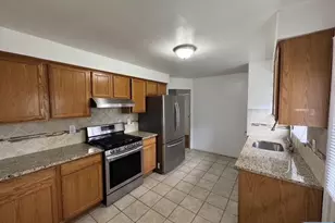 125 Princeton Pl 1, Palisades Park, NJ 07650 - Photo 10