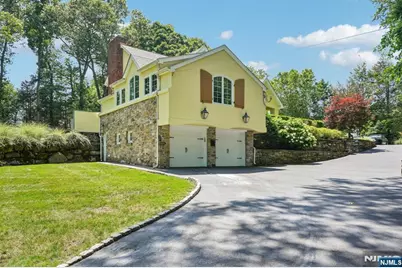 650 Fairview Place, Wyckoff Township, NJ 07481 - Photo 50
