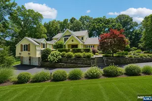 650 Fairview Pl, Wyckoff Township, NJ 07481 - Photo 2