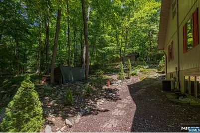 1150 Lakeside Drive, Vernon, NJ 07422 - Photo 30
