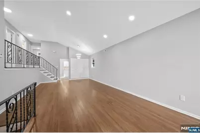 11 Hampton Place, Nutley, NJ 07110 - Photo 22