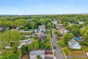 11 Hampton Pl, Nutley, NJ 07110 - Photo 12