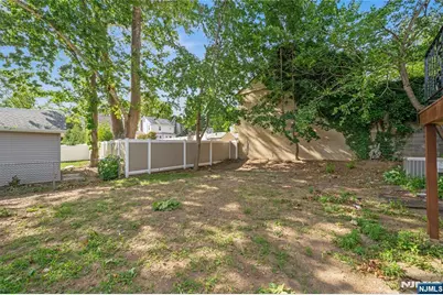 11 Hampton Place, Nutley, NJ 07110 - Photo 32