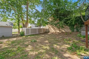 11 Hampton Pl, Nutley, NJ 07110 - Photo 32