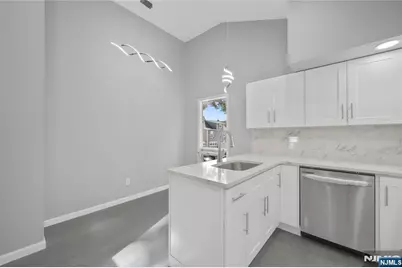 11 Hampton Place, Nutley, NJ 07110 - Photo 28