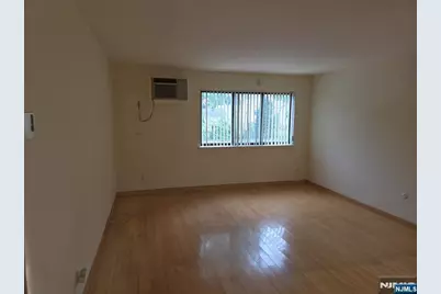 468 Liberty Street 201 #201, Little Ferry, NJ 07643 - Photo 14
