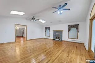 195 Bergen Ave, New Milford, NJ 07646 - Photo 10