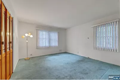 195 Bergen Avenue, New Milford, NJ 07646 - Photo 14