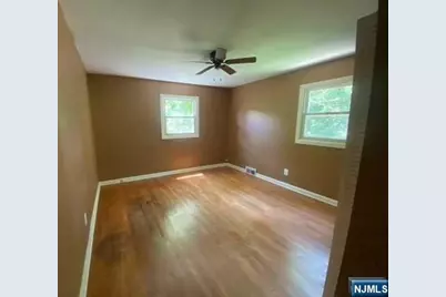 1398 River Road, Teaneck Township, NJ 07666 - Photo 6