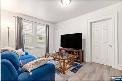92 S Devine Street, Newark, NJ 07106 - Photo 8