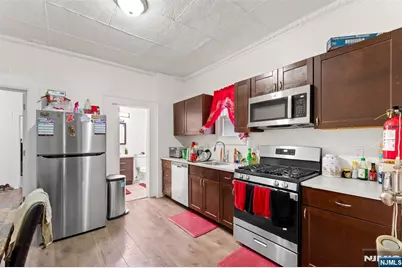 92 S Devine Street, Newark, NJ 07106 - Photo 12