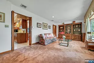 86 Willowbrook Ct, Paramus, NJ 07652 - Photo 12