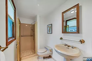86 Willowbrook Ct, Paramus, NJ 07652 - Photo 24