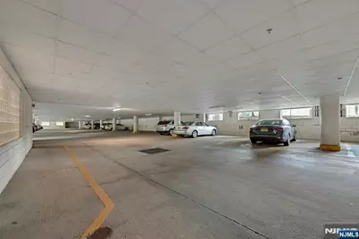 189 Forest Avenue 219 #219, Paramus, NJ 07652 - Photo 14