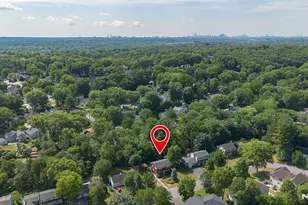 354 Terhune Ave, Paramus, NJ 07652 - Photo 4