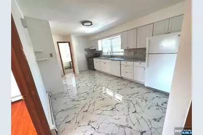 32 Harding Court 2 #2, Garfield, NJ 07026 - Photo 6