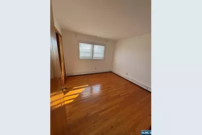 32 Harding Court 2 #2, Garfield, NJ 07026 - Photo 12