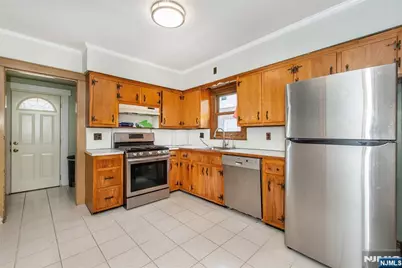 151 Luddington Avenue, Clifton, NJ 07011 - Photo 10