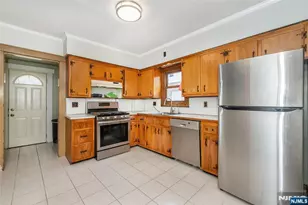 151 Luddington Ave, Clifton, NJ 07011 - Photo 10