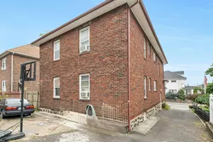 417 Oakdene Ave, Cliffside Park, NJ 07010 - Photo 4