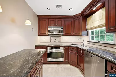 137 S Maple Avenue B #B, Park Ridge, NJ 07656 - Photo 12