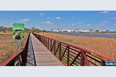 1033 Harmon Cove Tower, Secaucus, NJ 07094 - Photo 22