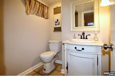 73 Oneida Avenue, Oakland, NJ 07436 - Photo 40