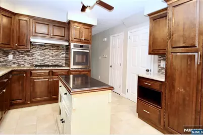 73 Oneida Avenue, Oakland, NJ 07436 - Photo 12
