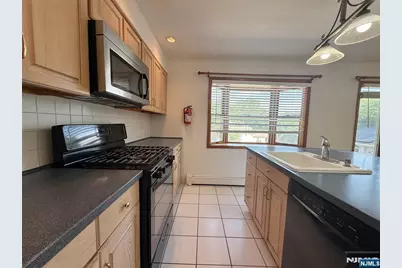 5 Mountain Avenue, Westwood, NJ 07675 - Photo 10