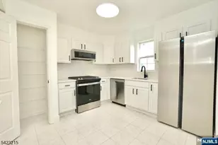330 Winthrop Dr, Nutley, NJ 07110 - Photo 14
