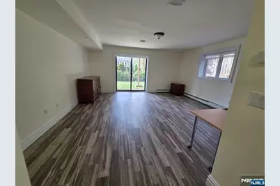 527 Roff Avenue B #B, Palisades Park, NJ 07650 - Photo 4