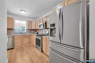 4 Woodmont Dr, Randolph Township, NJ 07869 - Photo 8