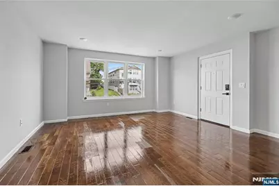 168 Johnson Avenue 1 #1, Newark, NJ 07108 - Photo 4