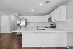168 Johnson Ave 2, Newark, NJ 07108 - Photo 12