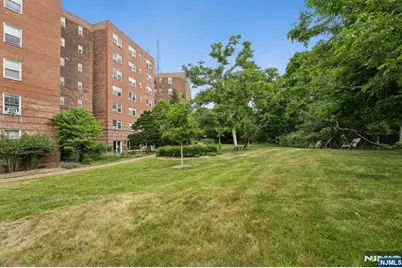 10 Crestmont Road 2N #2N, Montclair, NJ 07042 - Photo 24