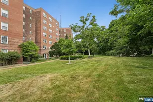 10 Crestmont Road 2N, Montclair, NJ 07042 - Photo 24