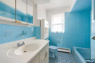 261 10th St, Palisades Park, NJ 07650 - Photo 44