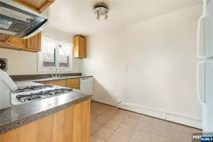 261 10th St, Palisades Park, NJ 07650 - Photo 34