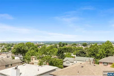 261 10th Street, Palisades Park, NJ 07650 - Photo 6