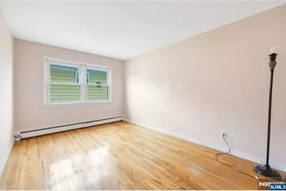 261 10th Street, Palisades Park, NJ 07650 - Photo 24