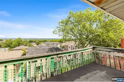 261 10th Street, Palisades Park, NJ 07650 - Photo 46