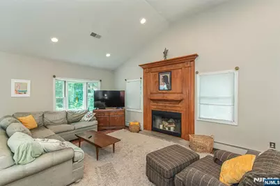 101 Rolling Ridge Road, West Milford, NJ 07480 - Photo 6
