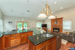 101 Rolling Ridge Rd, West Milford, NJ 07480 - Photo 8