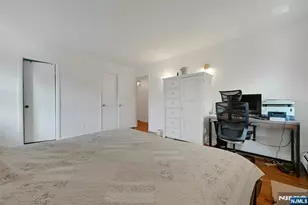 8 Cumbermeade Rd, Fort Lee, NJ 07024 - Photo 12