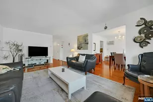 8 Cumbermeade Rd, Fort Lee, NJ 07024 - Photo 8