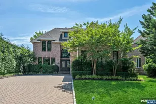 1152 Cumbermeade Rd, Fort Lee, NJ 07024 - Photo 42