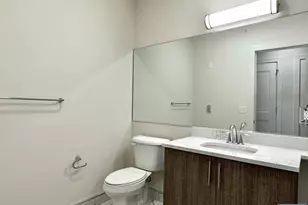 205-211 Stuyvesant Ave 302, Lyndhurst Township, NJ 07071 - Photo 12
